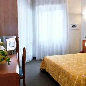 Engadina Hotel